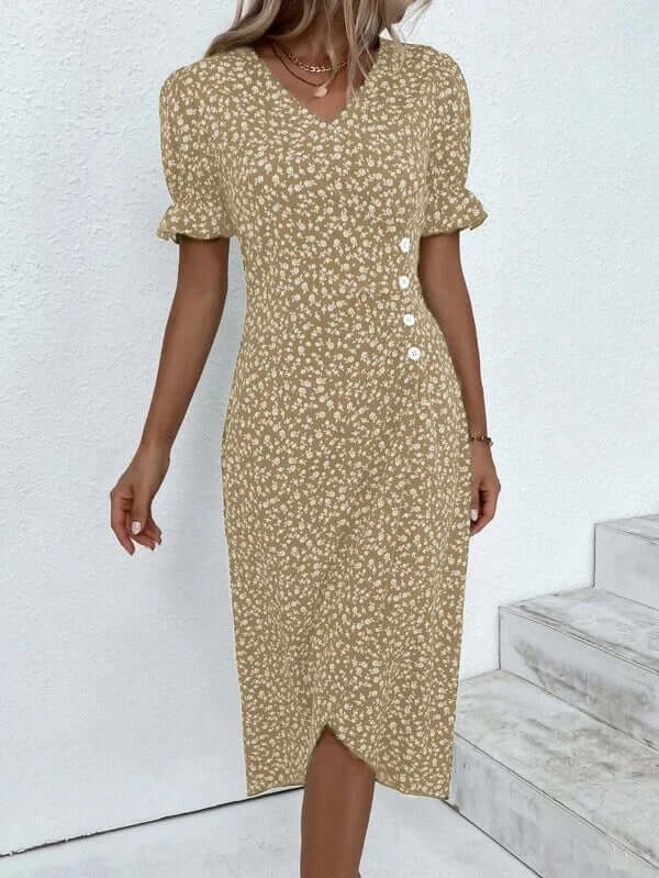 Chic women's knee-length summer dress, comfortable and versatile for effortless warm-weather fashion.