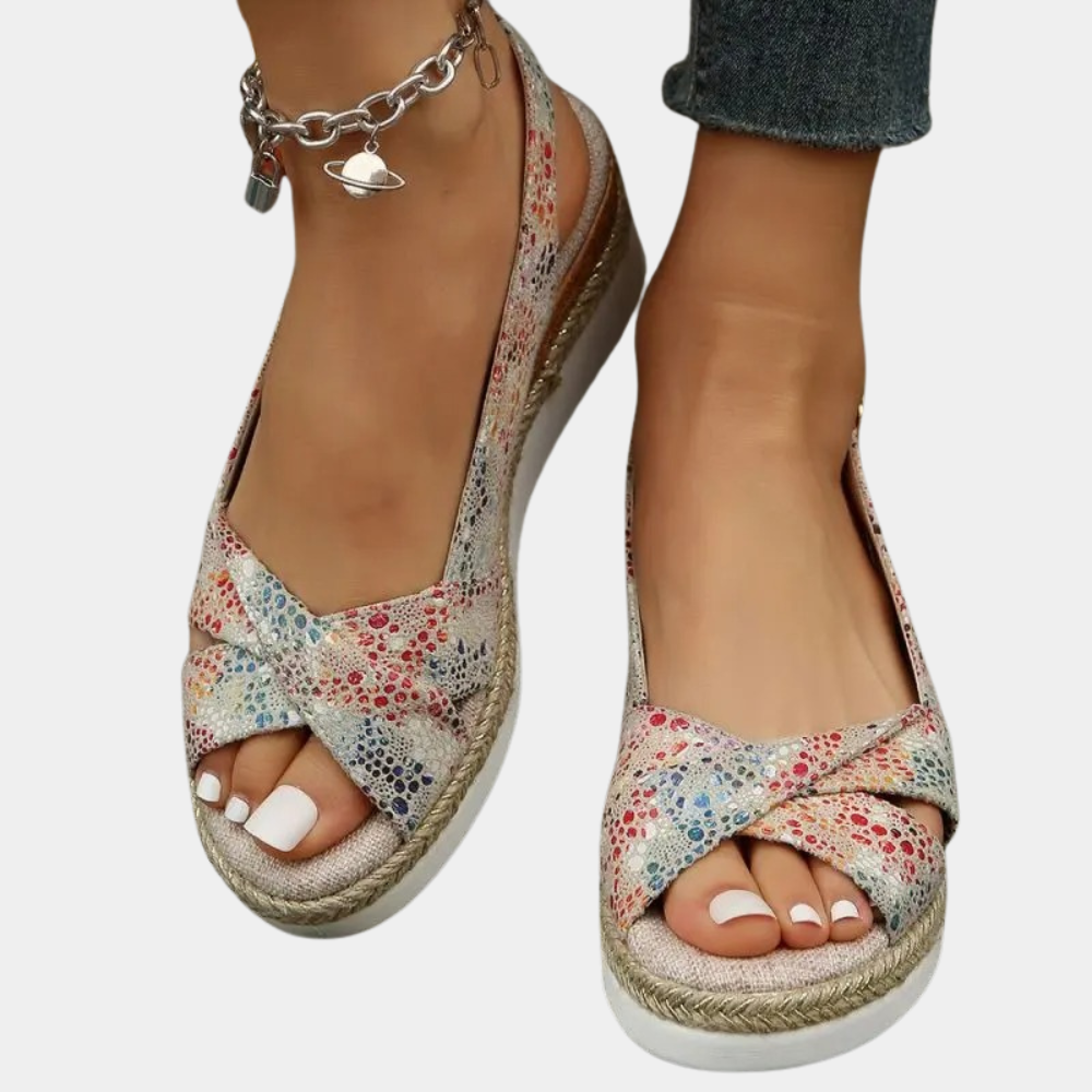 Comfortable women's espadrille flats, perfect for summer casual wear. Lightweight slip-on design.