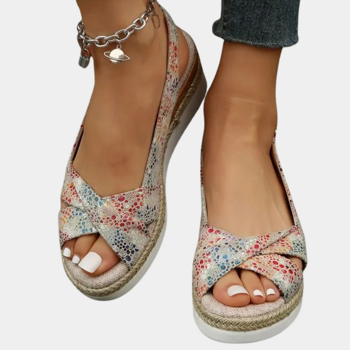 Comfortable women's espadrille flats, perfect for summer casual wear. Lightweight slip-on design.