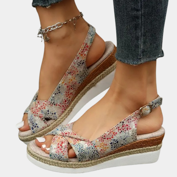 Stylish women's espadrille flats in a natural tone, offering ultimate comfort & lightweight design for summer.