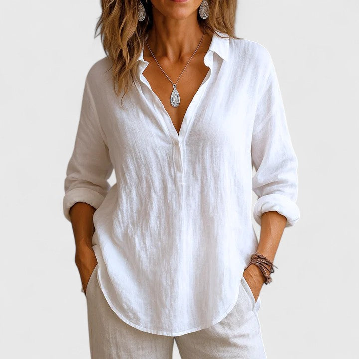 Elegant long sleeve women's blouse for everyday wear. Stylish and comfortable, ideal for versatile fashion.