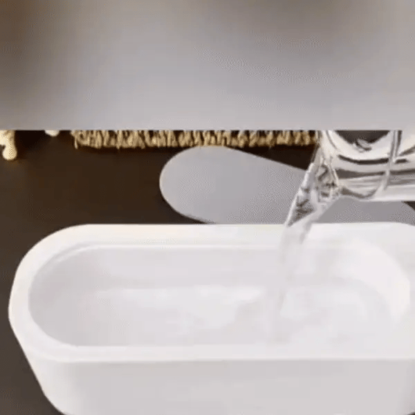 Versatile ultrasonic cleaner, ideal for cleaning rings, spectacles, and watch bands. A home essential for hygiene.