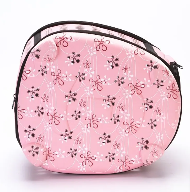 Easy-clean cat carrier with excellent ventilation for hygiene.