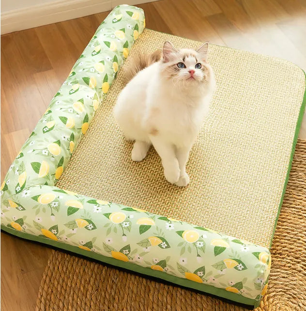 Cooling mat with raised edge for cats & small dogs. Perfect pet bed for summer comfort & refreshment.
