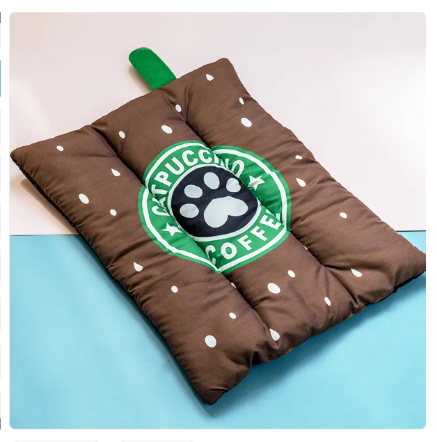 Unisex cooling pet mat, adorable ice cream design. Ideal for summer pet heat relief & comfort, washable.