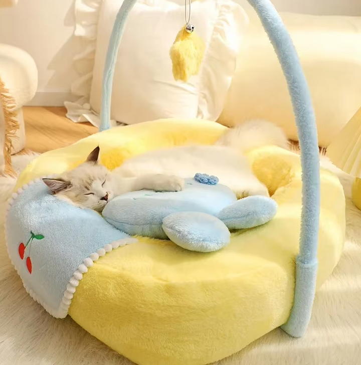 Cozy duck pet bed for cats and kittens, soft, secure, and comfortable for feline relaxation.