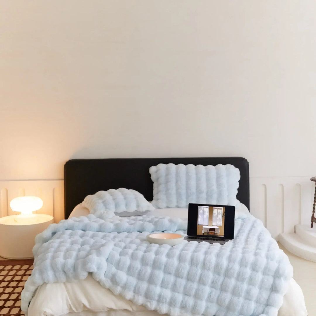 Oversized fleece blanket providing ultimate comfort for all seasons