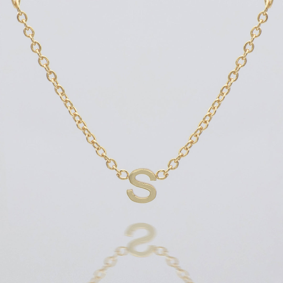 Silver personalized letter pendant, dainty women's necklace.