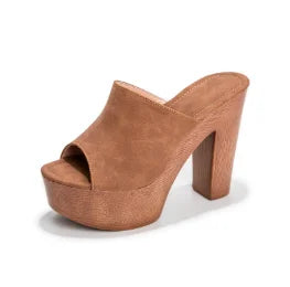 Comfortable women's dark blue platform sandals with a chunky block heel, versatile summer footwear.