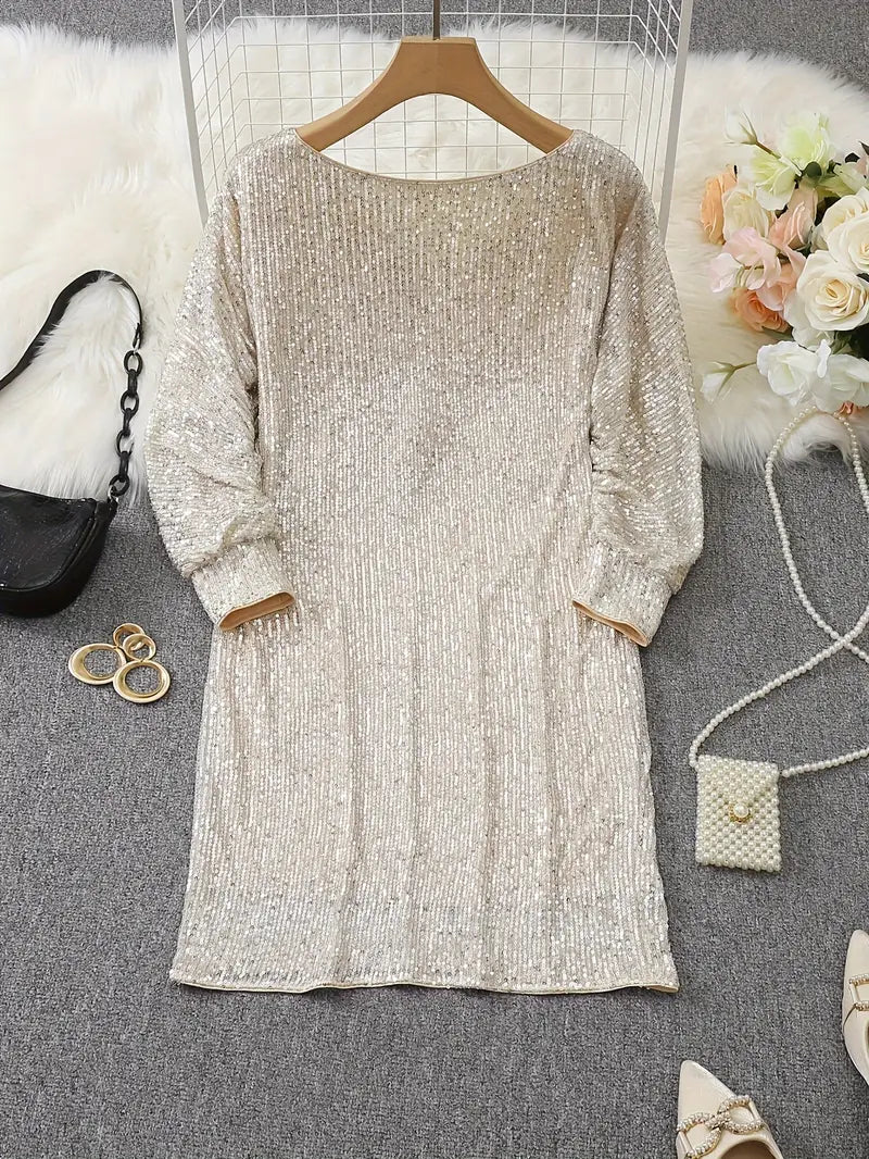 Shimmering women's sequin dress, ideal for dazzling at special events.