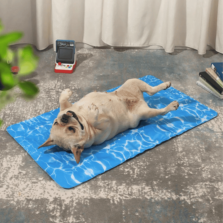 Portable pet cooling mat for dogs. Pressure-activated gel provides instant relief.