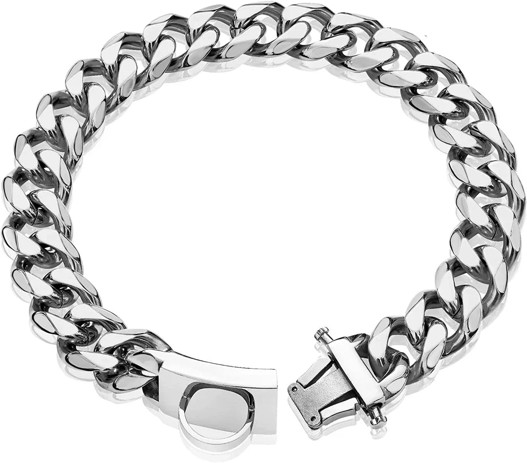 Unisex titanium steel dog collar in a sleek design, perfect for large & medium breeds. Durable pet jewelry accessory.