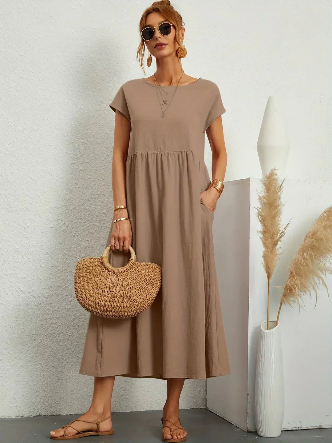 Effortless women's midi dress, a flowy and elegant design for versatile casual and occasion wear.
