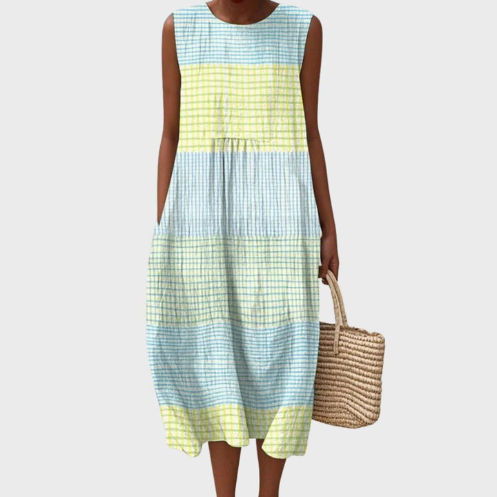 Effortless women's midi dress, comfortable for everyday wear. Flowy, versatile, and stylish for any occasion.