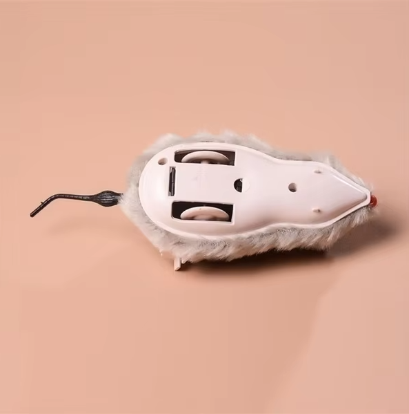 A must-have interactive cat toy: electric mouse for endless chasing fun.