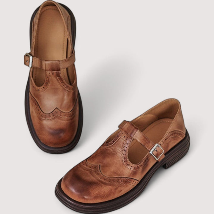 Versatile women's Mary Jane dress shoes, featuring a classic buckle and elegant style for fashion-forward comfort.