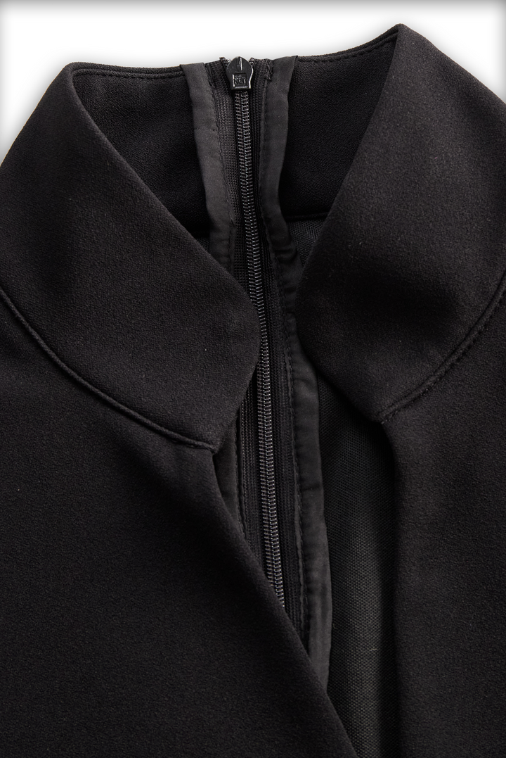Sophisticated women's midi dress, timeless style, suitable for any elegant occasion.
