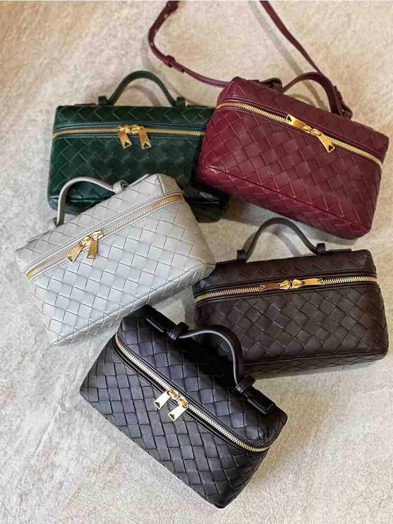 Small, elegant women's compact shoulder bag, featuring unique woven texture for a stylish look.