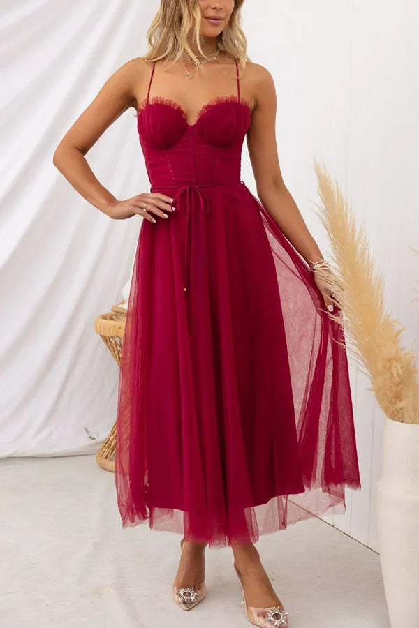 Women's elegant corset midi dress, a sophisticated formal option for evening and special occasions.