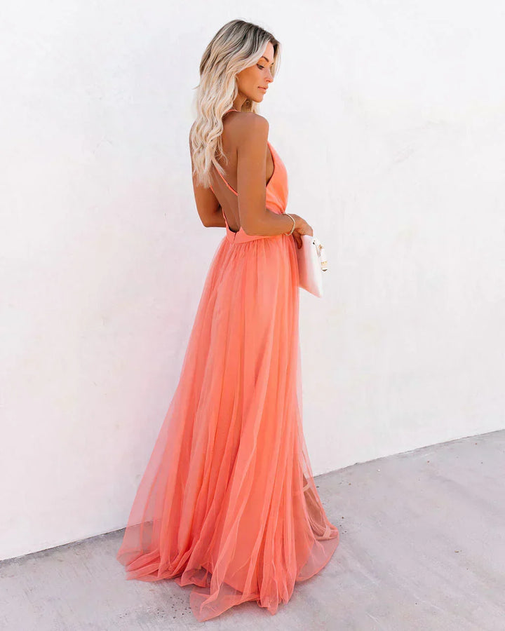 Elegant flowing women's maxi dress. Perfect for spring & summer occasions. Comfortable & chic.