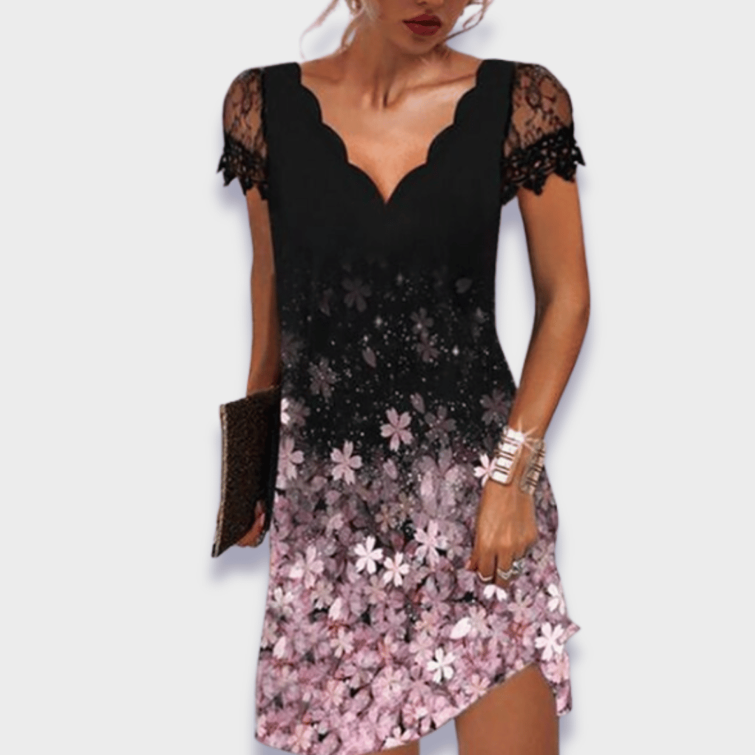 Versatile women's maxi dress, comfortable and flowy. Ideal for summer parties or day wear.