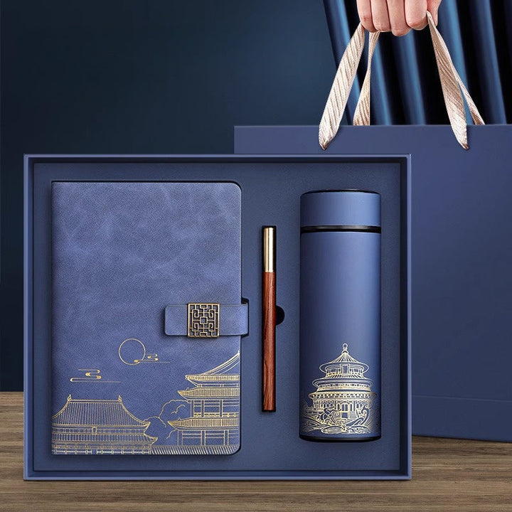 Stylish thermos bottle with traditional Chinese design from the gift set.