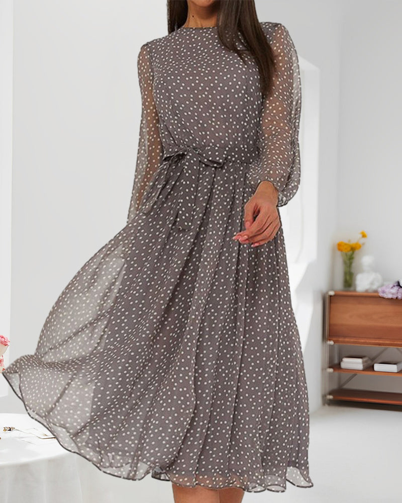 Chic grey polka dot casual dress, featuring a flattering A-line and loose fit.