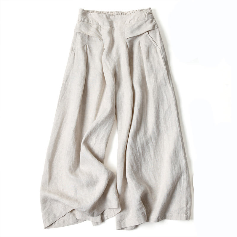 Modern women's pleated wide-leg trousers, high-waisted for a comfortable and fashionable silhouette.