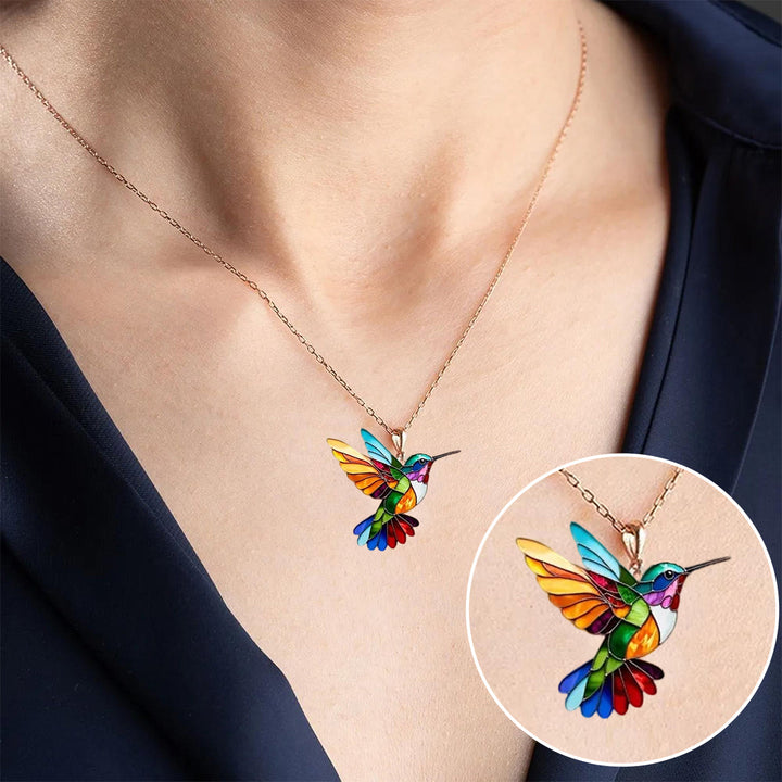 Chic hummingbird jewelry set, a stylish daily wear and statement piece.
