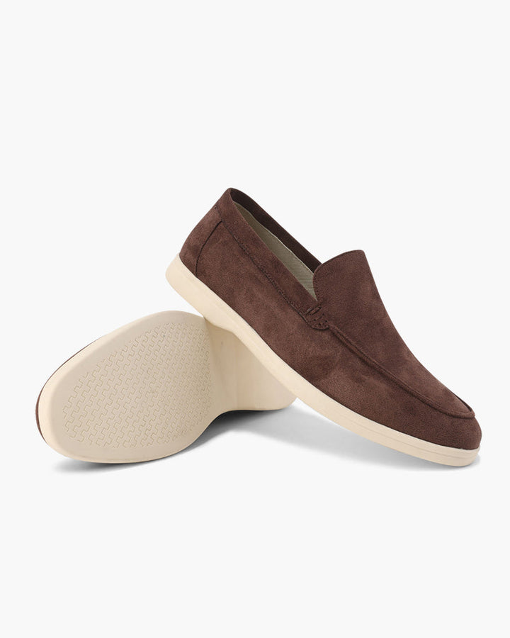 Elegant men's casual loafers, modern slip-on footwear for daily style.