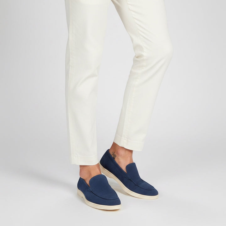 Interior comfort features of men's summer loafers, designed for all-day wear & easy slip-on convenience.