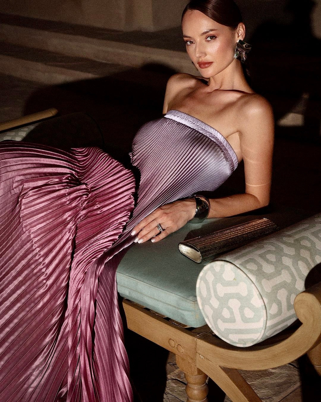 Women's versatile pink maxi dress, elegant casual long dress for various occasions, comfortable fashion.