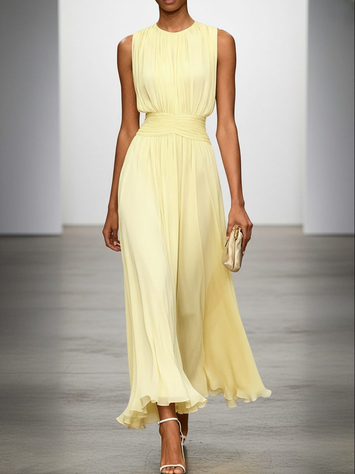 Elegant party maxi dress, A-line cut and ruched waist for women.