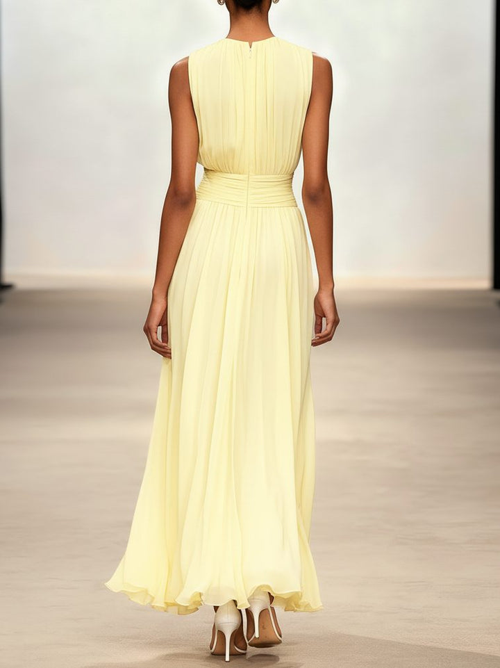 Sleeveless crew neck maxi dress, ruched waist, ideal for guests.