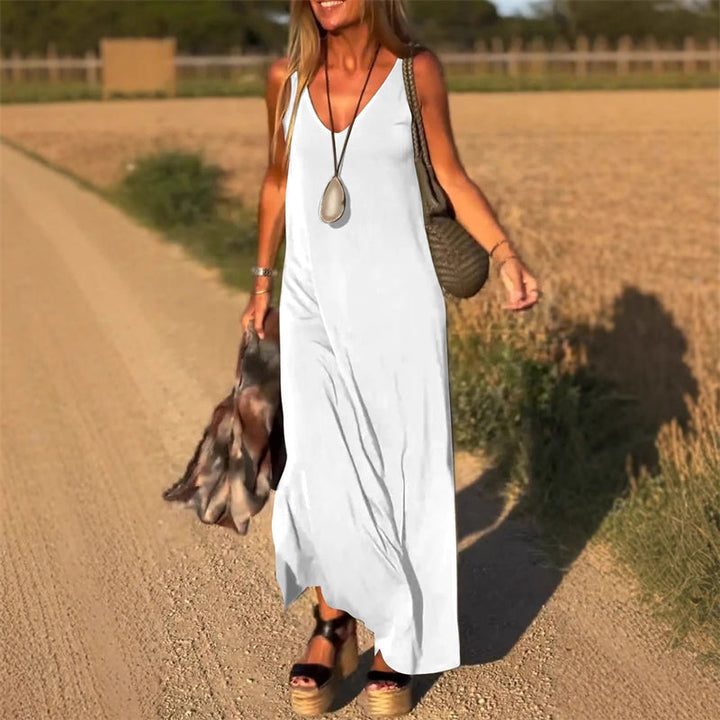 Long elegant women's summer maxi dress; versatile for casual outings, parties, or any occasion.
