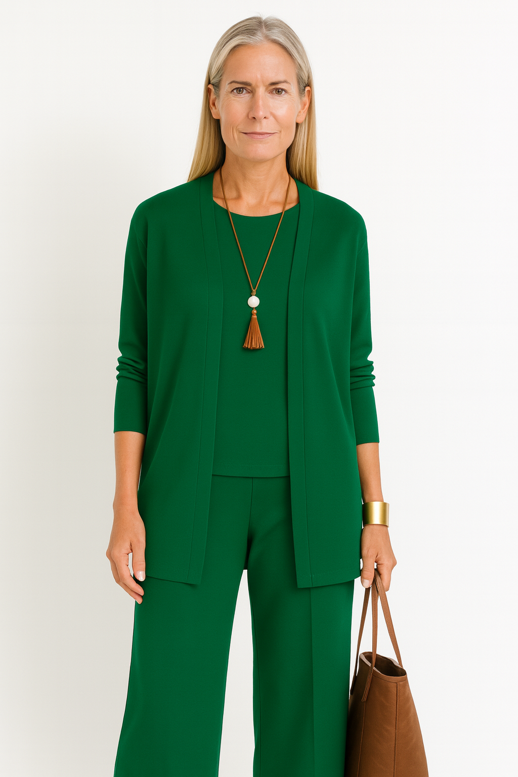 Women's elegant 3-piece set: tailored jacket, waistcoat & pants. Perfect for business casual & midi season.