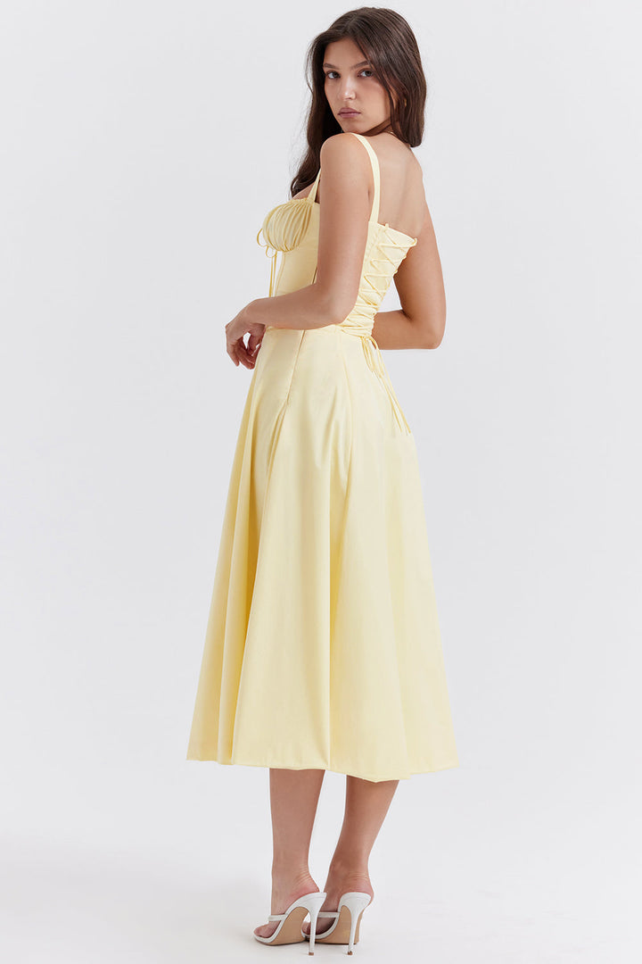 Chic A-line midi dress with corset bustier & sweetheart neckline. Ideal for women's elegant party fashion.