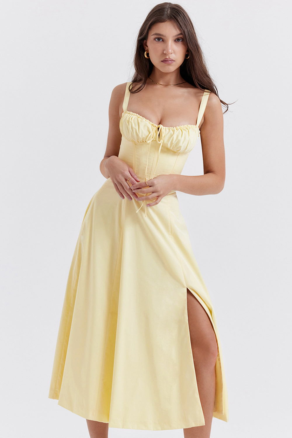 Elegant party dress: women's A-line midi with corset bustier, sweetheart neckline & chic floral print.