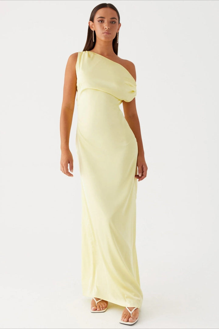 Stylish asymmetric evening gown, chic women's maxi dress design