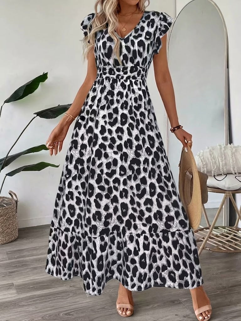 Chic women's baroque print V-neck maxi dress, an elegant long flowing dress for any special occasion.