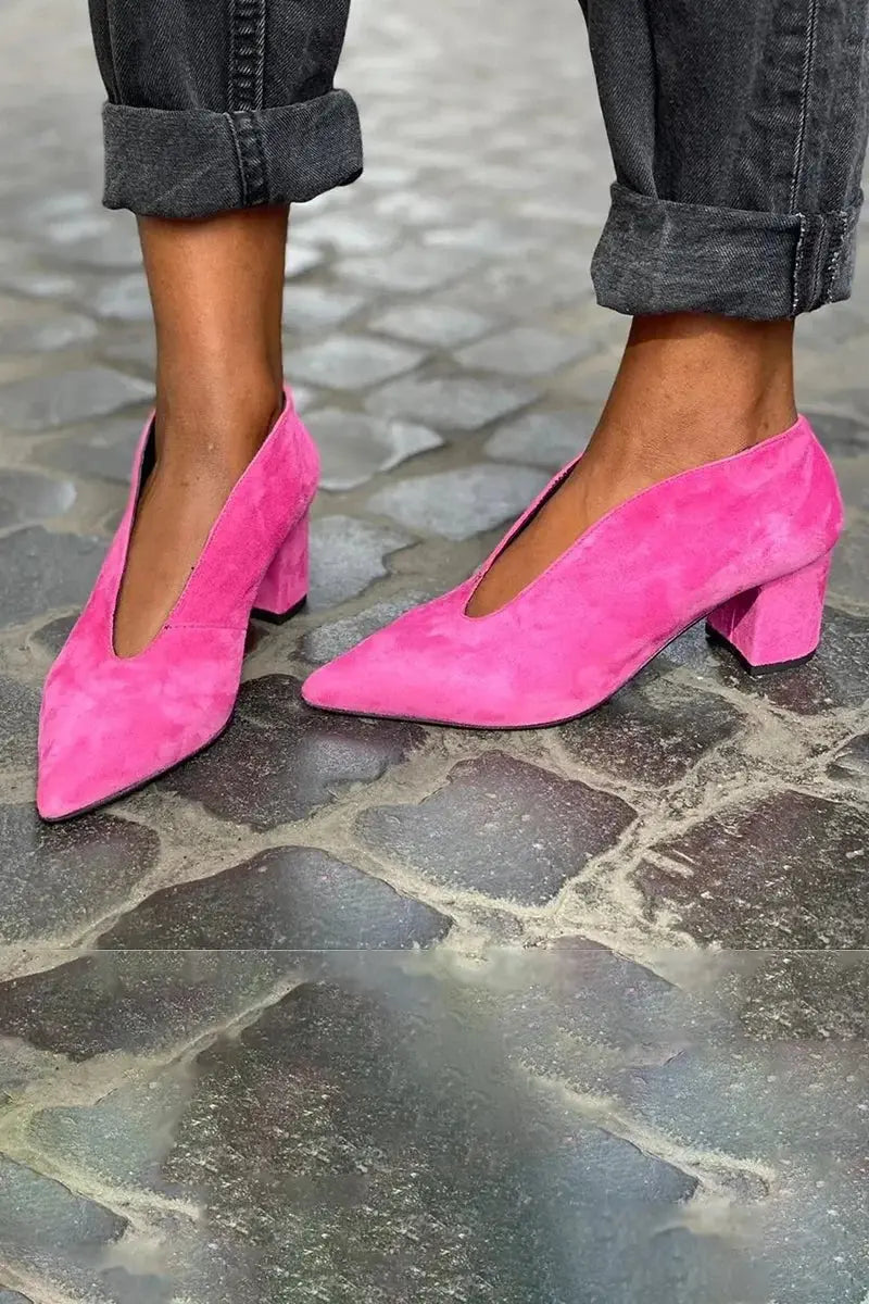 Elegant women's black block heel pointed toe court shoes, perfect for office wear or evening events, comfortable pumps.