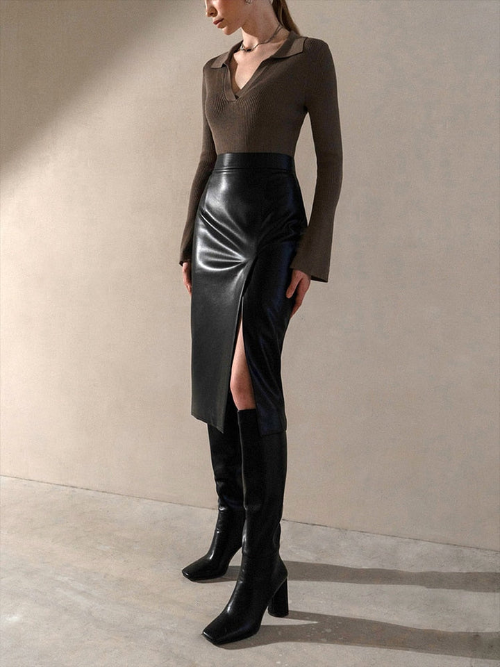 Sophisticated women's high waist bodycon midi skirt. Elegant design with a modern side slit for chic style.