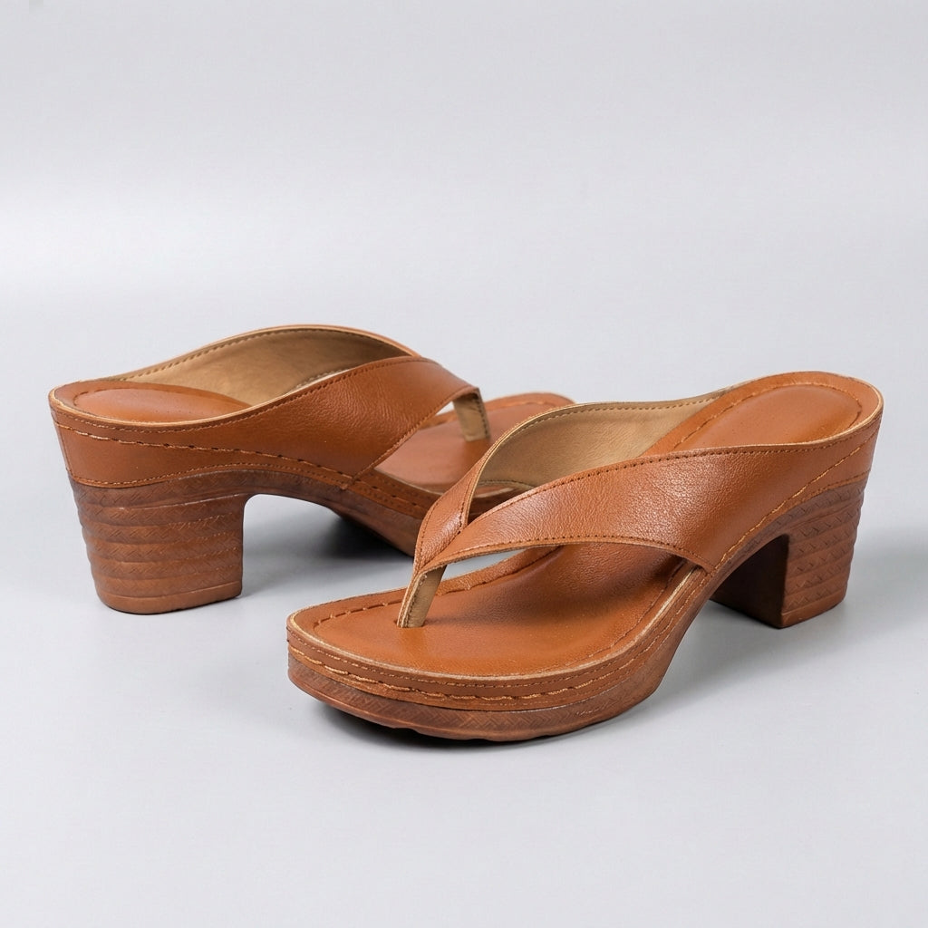 Comfortable and elegant women's platform thong sandals for summer