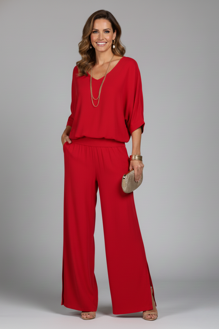 Summer-ready women's two-piece chiffon set featuring fashionable wide-leg pants.