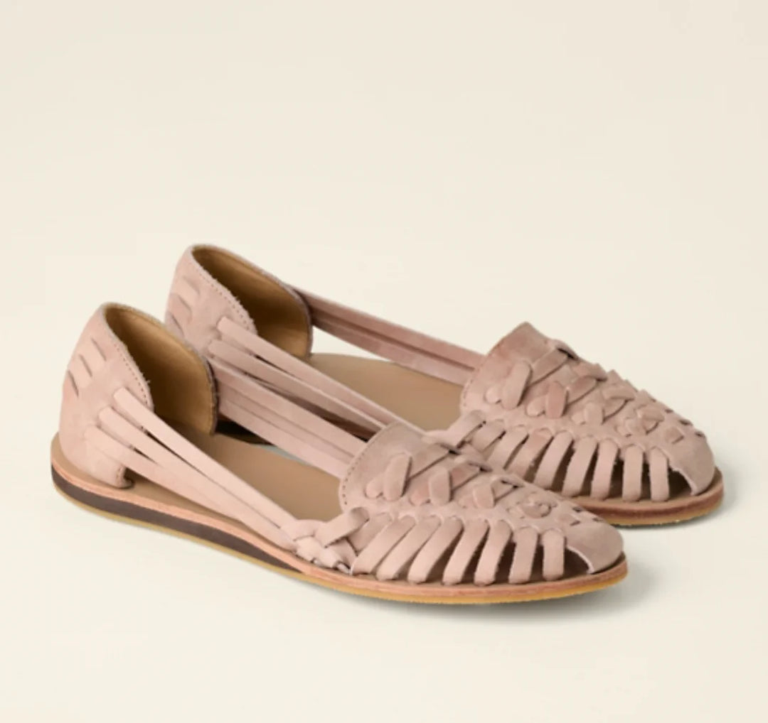 Comfortable d'Orsay flat sandals for women, showcasing a chic closed-toe and intricate woven detail. Ideal summer footwear.