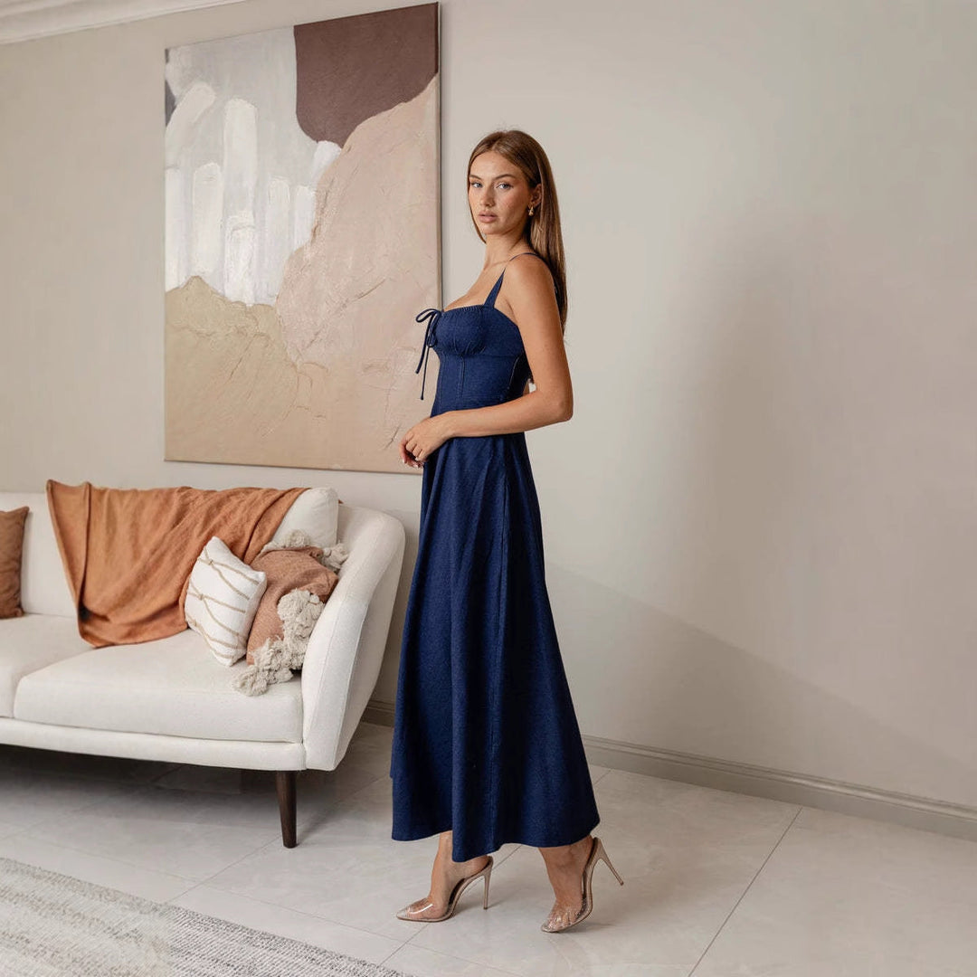 Casual women's square neck A-line midi dress. Features a corset-style bodice & tie front, ideal for summer outfits.