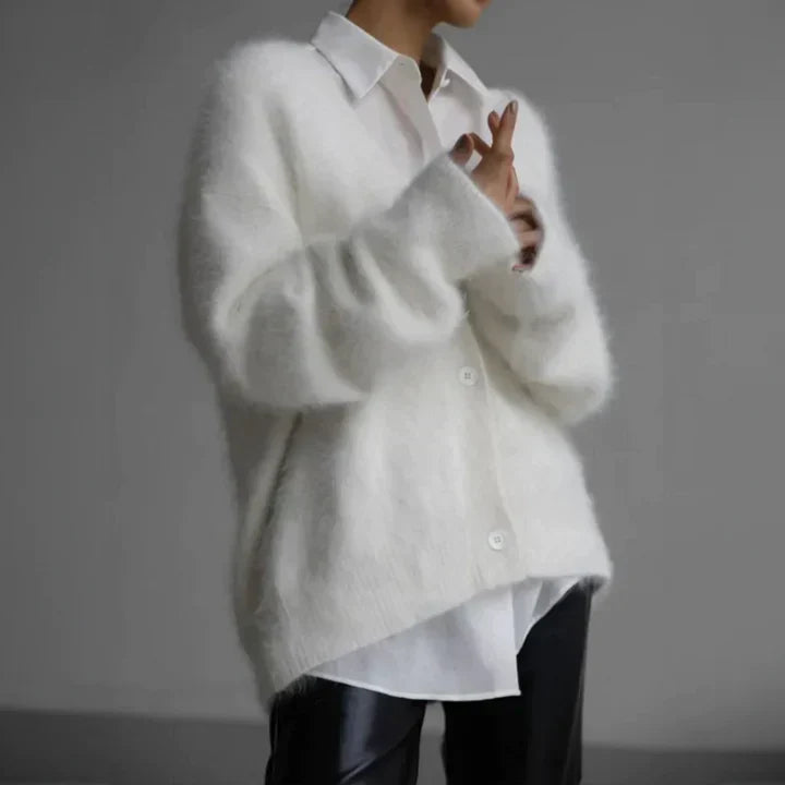 Everyday women's draped cardigan, versatile long sleeve sweater for chic comfort.