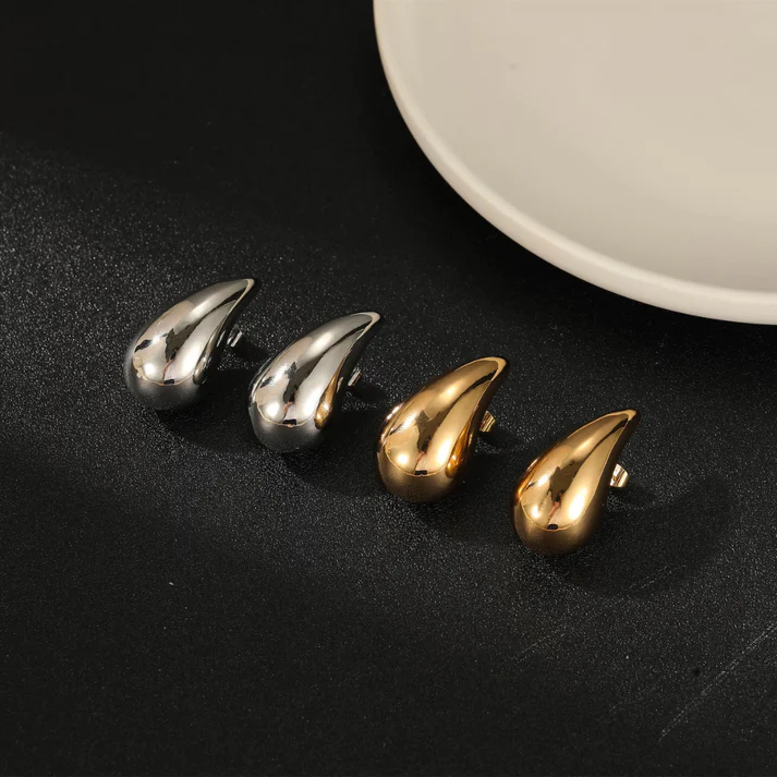 Fashionable long drop earrings, women's elegant fine jewelry. Gold/silver options, a chic accessory.
