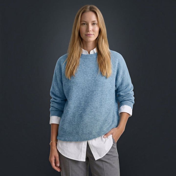 Casual women's long sleeve fine knit pullover sweater. Warm & comfortable for stylish fall and winter outfits.