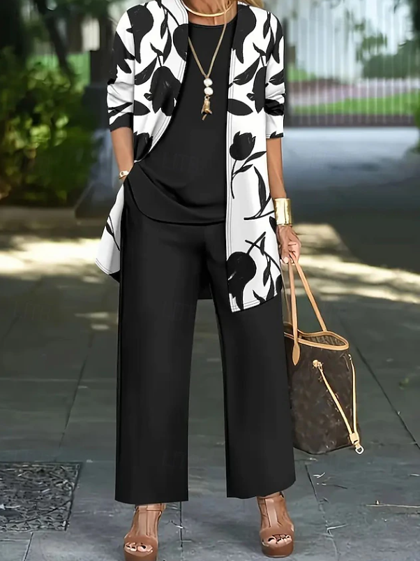 Versatile women's elegant floral 3-piece outfit, perfect for spring events or a smart casual-elegant look.